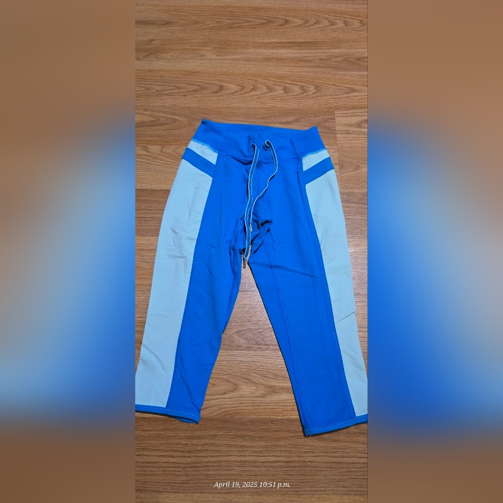 Lululemon Blue and White Bottoms
